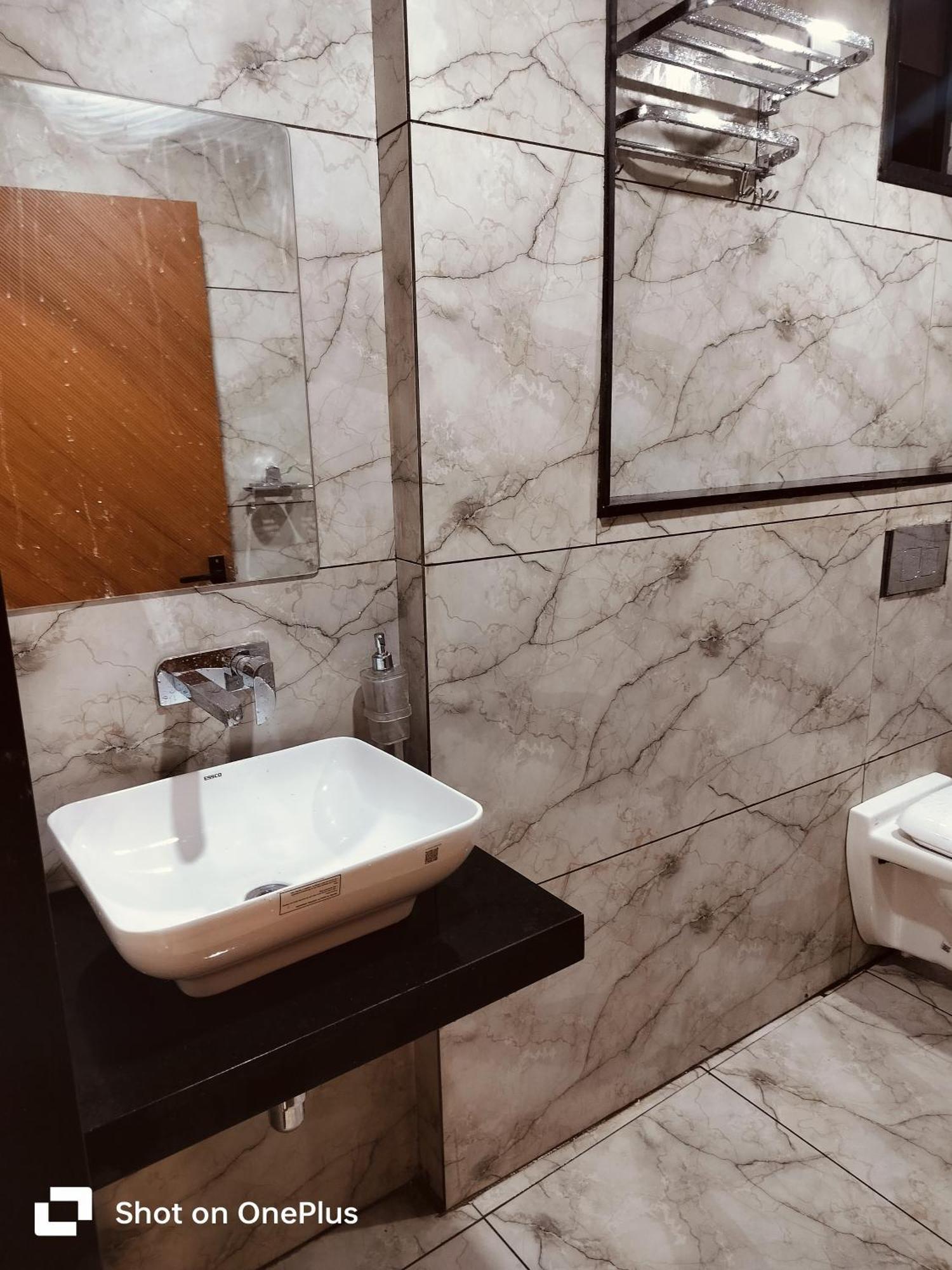 Hotel Mahalok Palace Ujjain Esterno foto